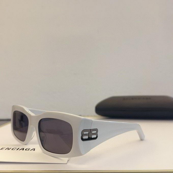 Balenciaga Sunglasses ID:20250617-77